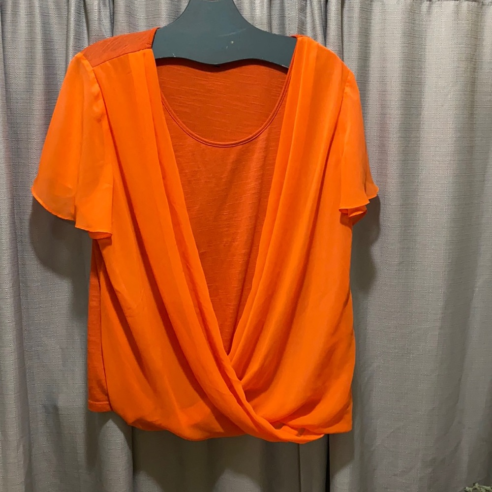 🦋 3 For $15 🦋 Chiffon/Cotton Top